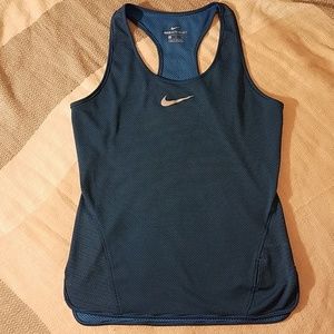 Nike Aeroreact tank